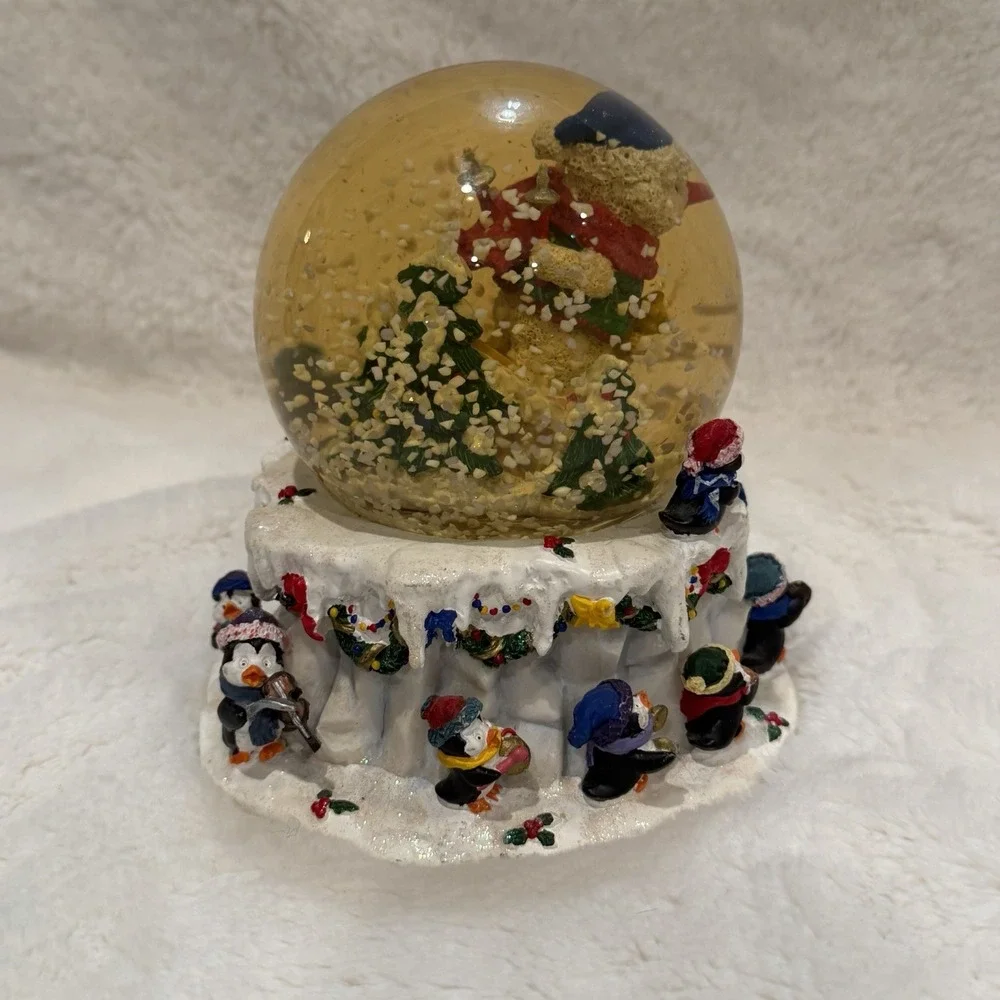 VTG 2001 Kirkland Signature Christmas Stationary Musical Water Globe Snowman